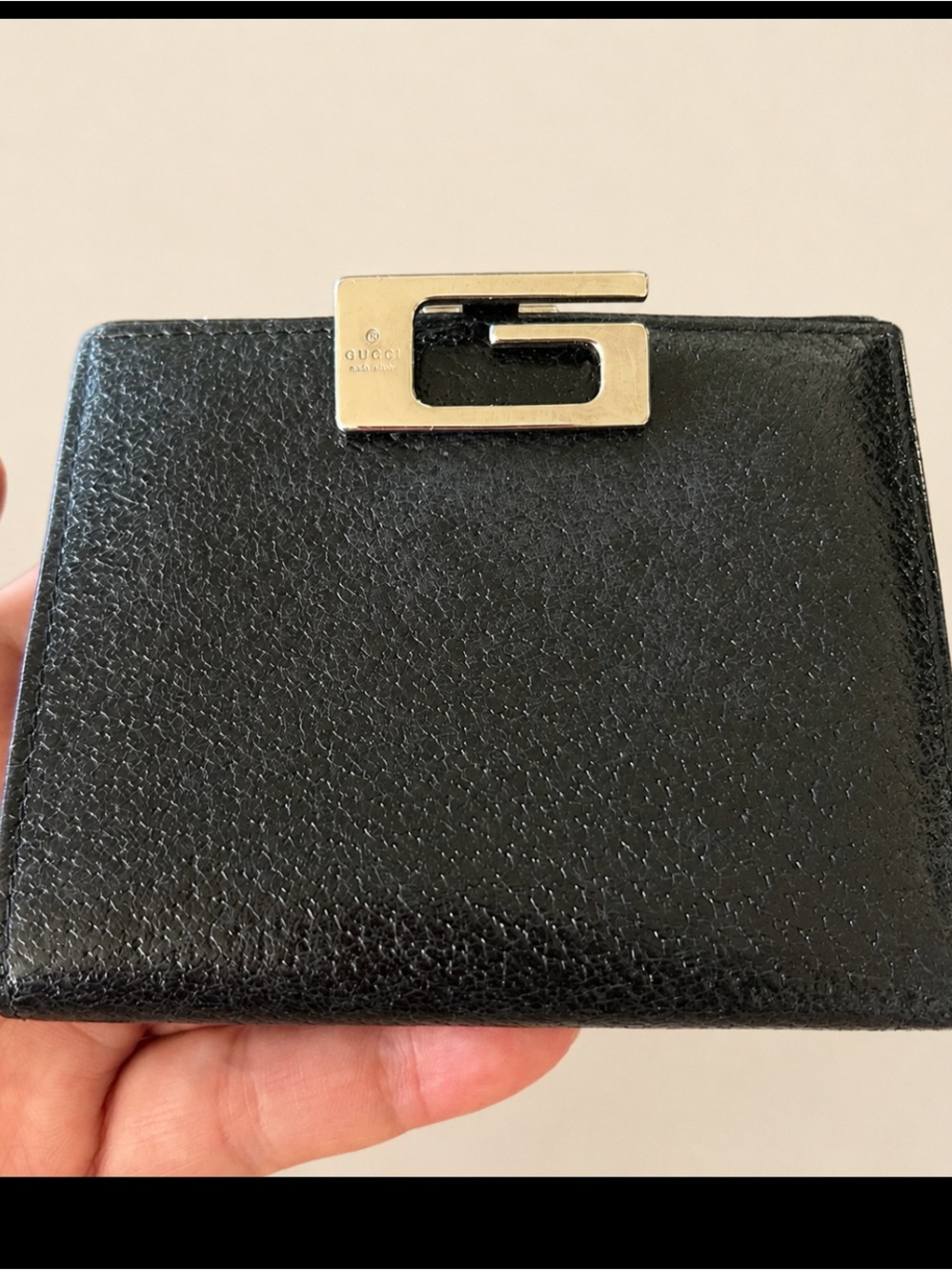 Gucci Vintage Tom Ford–Era  Pebbled Leather “G” Clasp Compact Wallet
